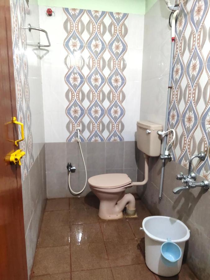 فندق بونديتْشيريفي  J J Residency المظهر الخارجي الصورة