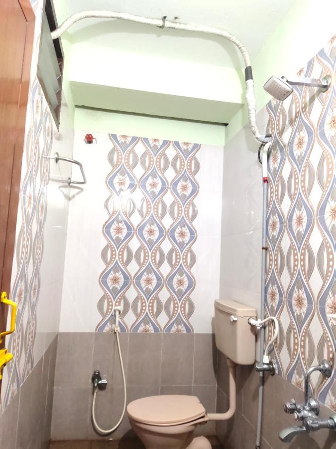 فندق بونديتْشيريفي  J J Residency المظهر الخارجي الصورة
